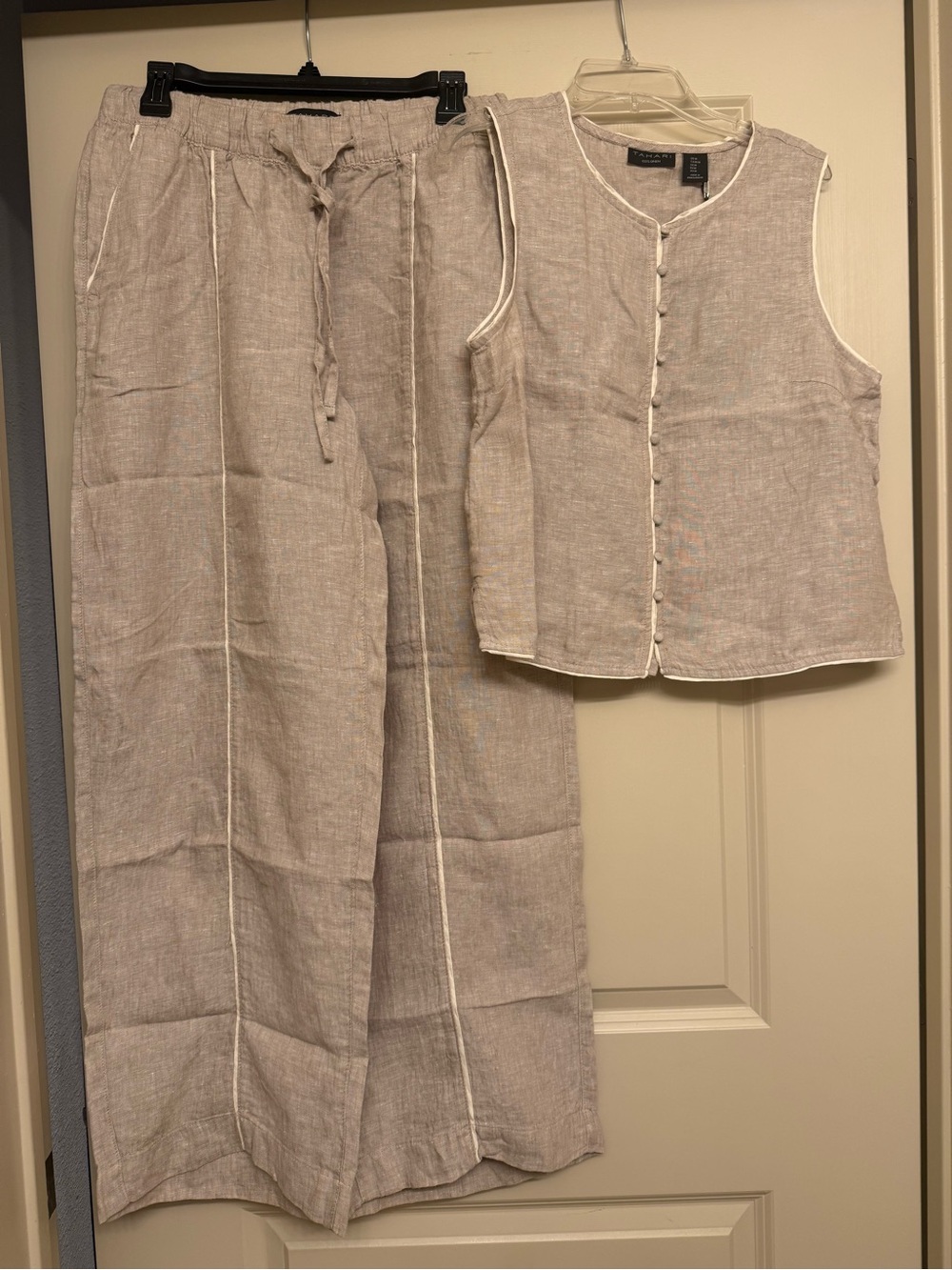 Tahari 100% Linen Button-Front Shell in Light Taupe with Cream Trim